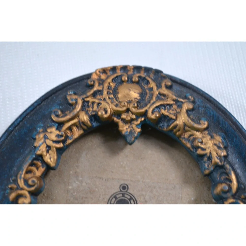 Vintage Style Oval Resin Photo Frame Blue Gold Gilt Ornate Baroque Tabletop